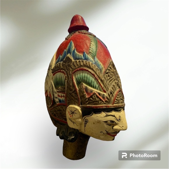 Fabulous, Antique, Hand-Made Puppet Head - Picture 7 of 9